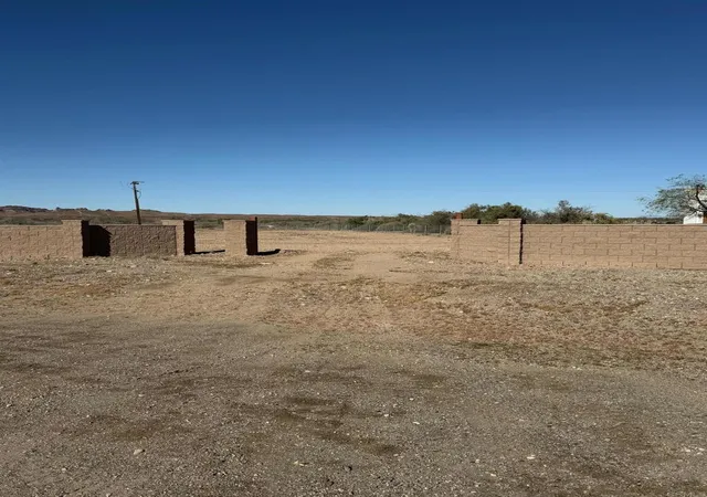 3rd image of 2655 Rio Hacienda Wy, Palo Verde, CA 92266 | MLS# PTP2601195