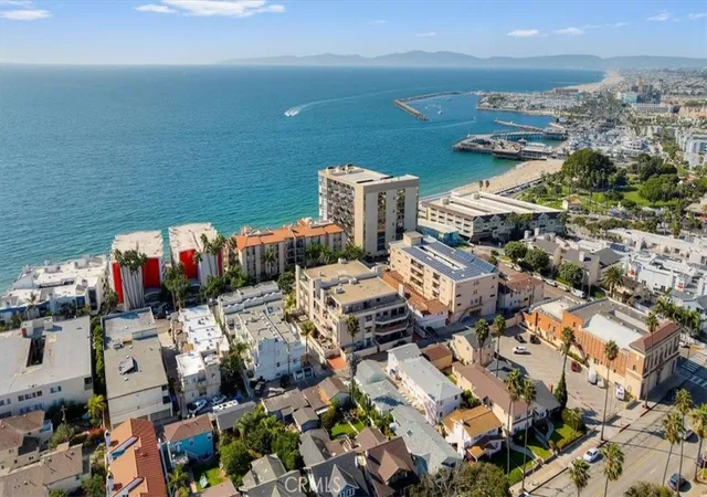 Homes for sale in Redondo Beach, CA | 512 Esplanade #303, Redondo Beach, CA 90277 | MLS# PV26033984