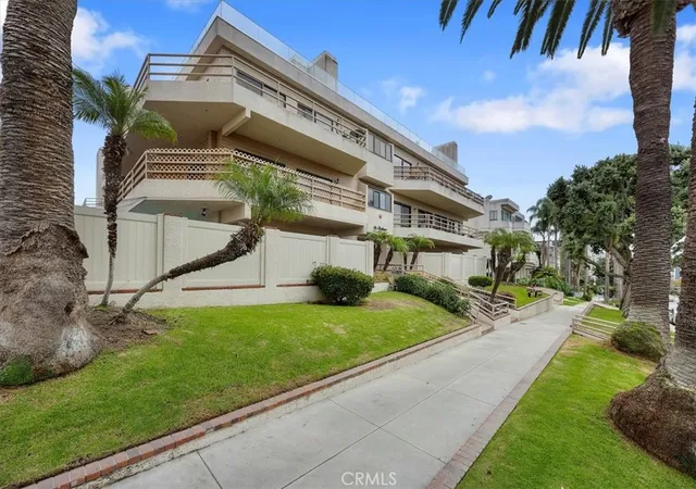 Homes for sale in Redondo Beach, CA | 512 Esplanade, Redondo Beach, CA 90277 | Houzeo