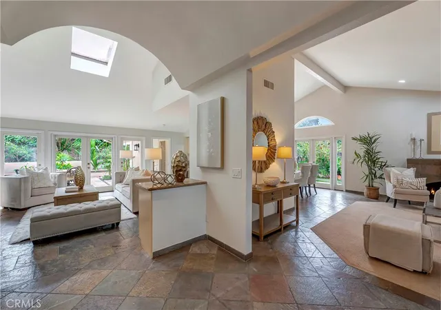 2nd image of 18862 Via Palatino, Irvine, CA 92603 | MLS# OC26030939