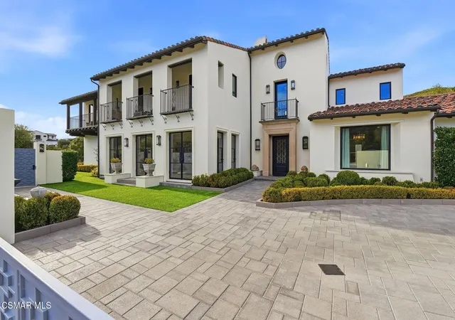 Homes for sale in Calabasas, CA | 2691 Country Ridge Rd, Calabasas, CA 91302 | MLS# 226000712