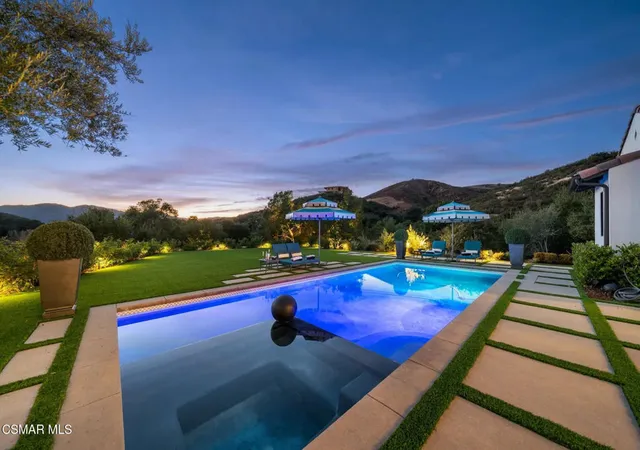 Homes for sale in Calabasas, CA | 2691 Country Ridge Rd, Calabasas, CA 91302 | MLS# 226000712