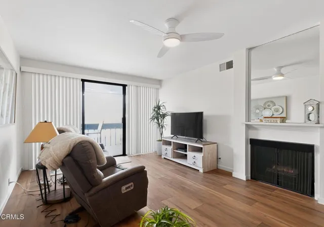 Photo 3 of Condo for sale at 350 Paseo De Playa #206, Ventura, CA 93001 | MLS# V1-34669 | Listing updated on 2026-09-01
