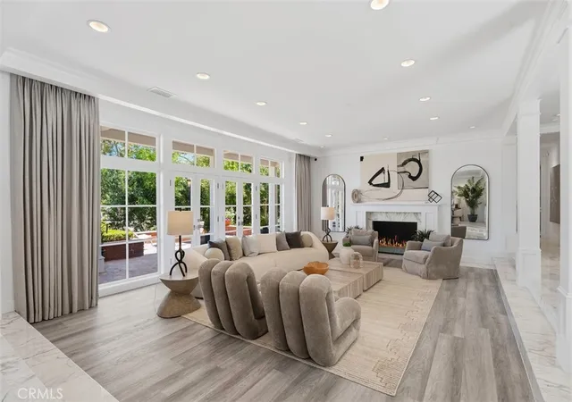 5th image of 21 Lochmoor, Newport Beach, CA 92660 | MLS# OC26033636