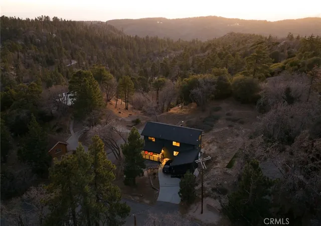 31st image of 32945 Juniper Ln, Green Valley Lake, CA 92341 | MLS# IG26030494
