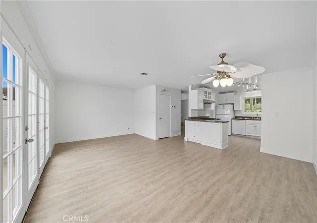 Listing Photo 5 - Condo for sale in building located at 644 E Lee Pl, Azusa, CA 91702