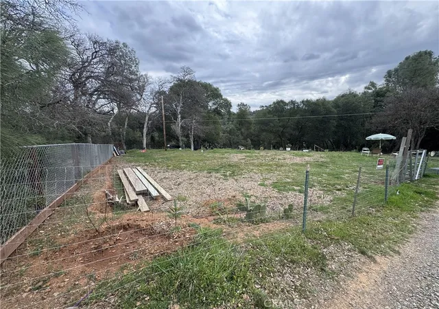 4th image of 5344 Spruce, Clearlake, CA 95422 | MLS# LC26034364