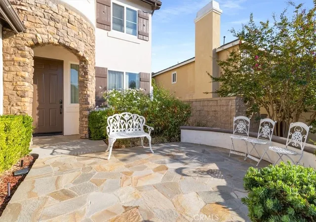 Photo 3 of Single family home for sale at 27569 Bottle Brush, Murrieta, CA 92562 | MLS# IG26034525 | Listing updated on 2026-09-30