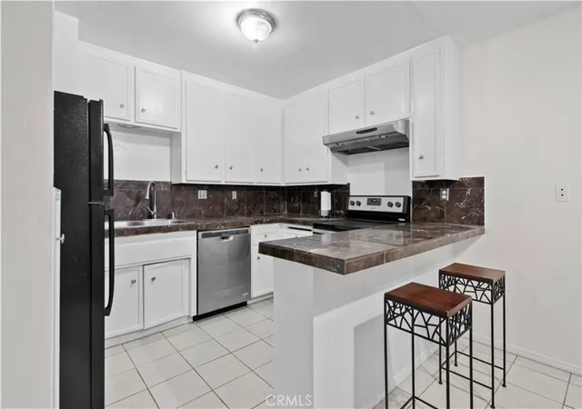 Homes for sale in Long Beach, CA | 444 Obispo Ave, Long Beach, CA 90814