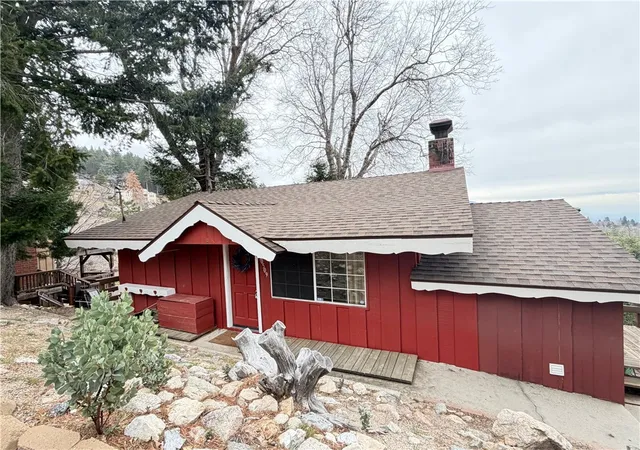 Homes for sale in Running Springs, CA | 30509 Live Oak, Running Springs, CA 92382 | MLS# IG26034615
