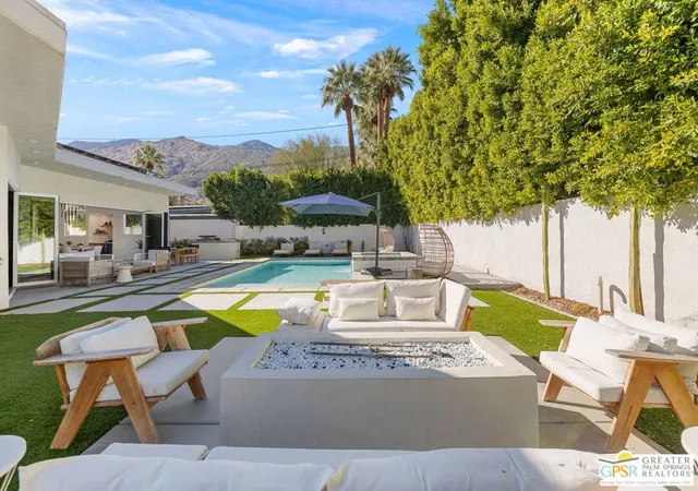 Homes for sale in Palm Springs, CA | 456 E Sonora Rd, Palm Springs, CA 92264 | MLS# 26646389PS