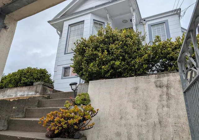 Photo 2 of Single family home for sale at 286 Sagamore St, San Francisco, CA 94112 | MLS# 41124187 | Listing updated on 2026-03-12