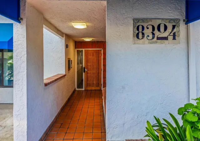 3rd image of 8324 Regents Rd Unit 1B #Unit 1B, San Diego, CA 92122 | MLS# 260003728SD