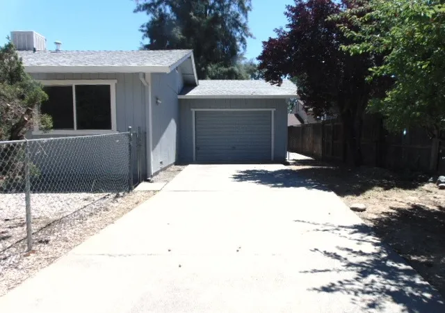 3rd image of 1307 Deborah Dr, Red Bluff, CA 96080 | MLS# SN26034647