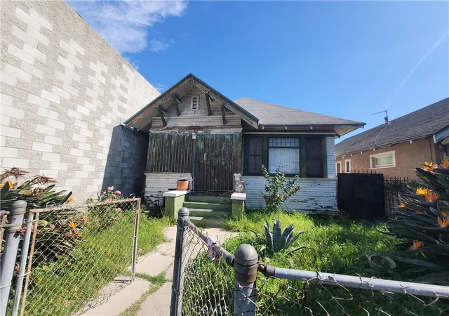 2nd image of 4010 Wall, Los Angeles, CA 90011 | MLS# DW26035200