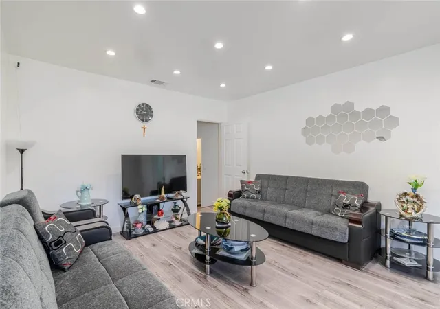 Photo 4 of Single family home for sale at 7230 Case Ave, Sun Valley, CA 91352 | MLS# GD26033801 | Listing updated on 2026-02-17
