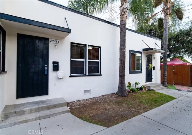 Homes for sale in South Gate, CA | 8995 Victoria Ave, South Gate, CA 90280 | MLS# DW26035447