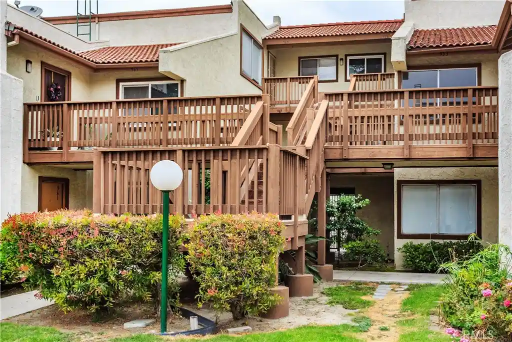 Photo 1 of Condo for sale at 967 S Citron, Anaheim, CA 92805 | MLS# PW26035132 | Listing updated on 2026-10-20