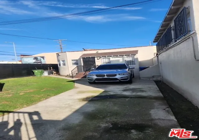 3rd image of 5806 3Rd Ave, Los Angeles, CA 90043 | MLS# 26652927