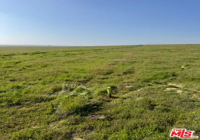 3rd image of 0 Twisselman Rd, Lost Hills, CA 93249 | MLS# 26653003
