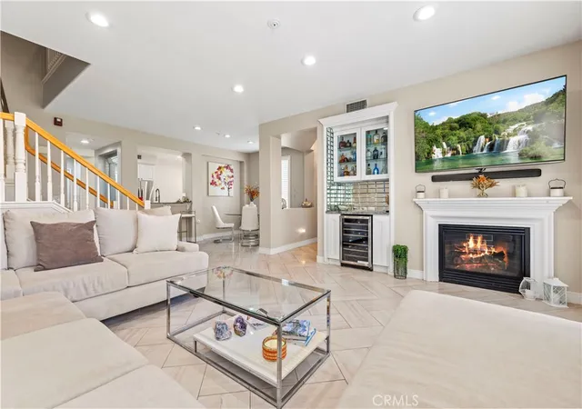Homes for sale in Valencia, CA | 23402 Abbey Glen Pl, Valencia, CA 91354 | MLS# SR26032402