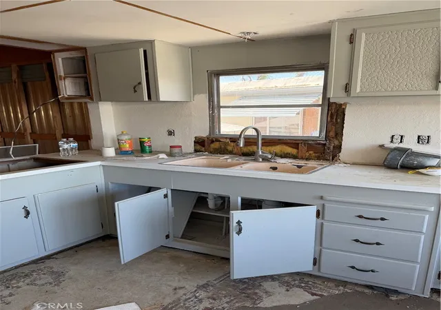 Photo 2 of Manufactured home for sale at 301 E Foothill #6, Pomona, CA 91767 | MLS# CV26035783 | Listing updated on 2026-09-30
