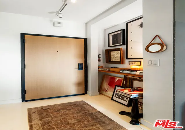2nd image of 999 N Doheny Dr #811, West Hollywood, CA 90069 | MLS# 26653055