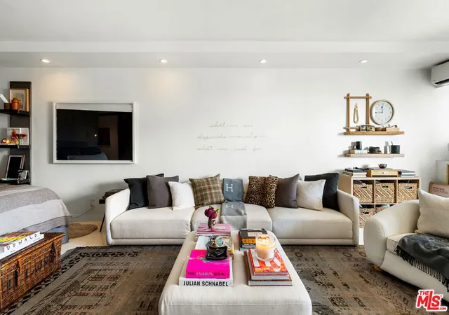 Photo 3 of Sale Pending at 999 N Doheny Dr #811, West Hollywood, CA 90069 | MLS# 26653055 | Listing updated on 2026-07-07