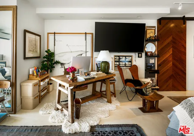 Photo 4 of Sale Pending at 999 N Doheny Dr #811, West Hollywood, CA 90069 | MLS# 26653055 | Listing updated on 2026-07-07