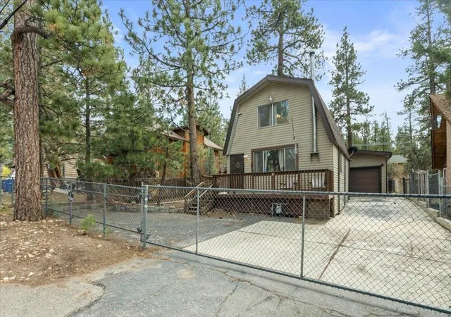 2nd image of 112 E Mojave Blvd, Big Bear, CA 92314 | MLS# 219143377DA