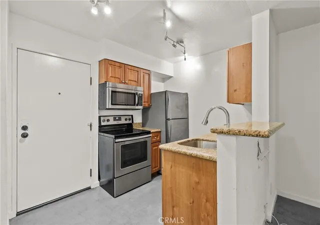 Photo 1 of Sale Pending at 20234 Cantara #125, Winnetka, CA 91306 | MLS# SR26034529 | Listing updated on 2026-05-27