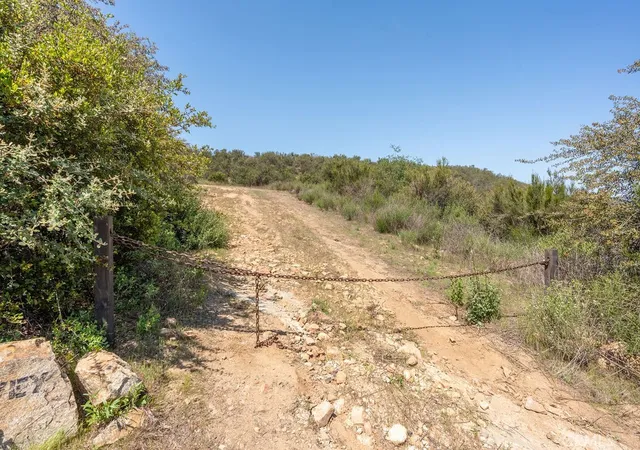Photo 33 of Land for sale at 7 Hombre Ln, Murrieta, CA 92562 | MLS# IG26036129 | Listing updated on 2026-02-18
