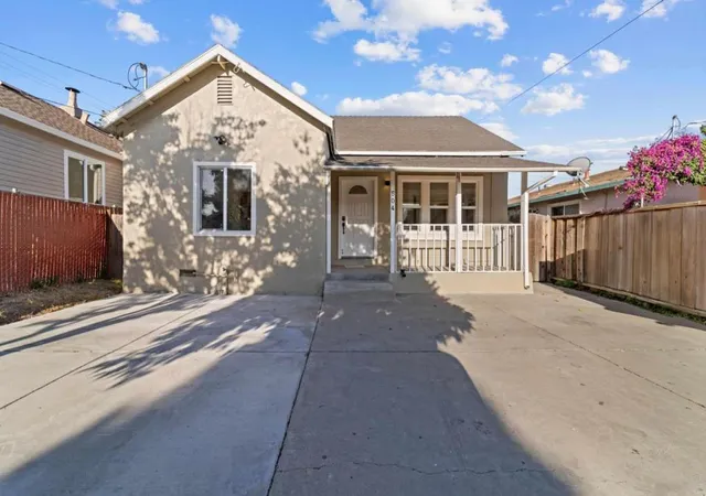 Photo 2 of Single family home for sale at 504 Hannah St, San Jose, CA 95126 | MLS# ML82035236 | Listing updated on 2026-09-22