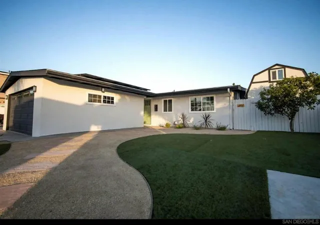 Photo 1 of Sale Pending at 476 Montclair St, Chula Vista, CA 91911 | MLS# 260003827SD | Listing updated on 2026-04-15