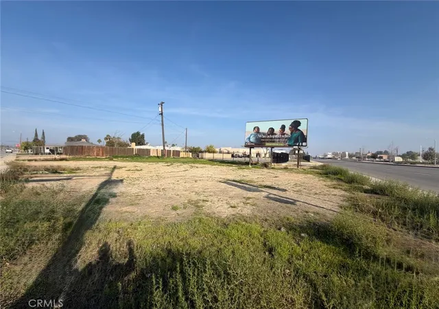 3rd image of 1000 E California, Bakersfield, CA 93307 | MLS# DW26036277
