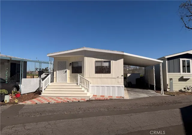 Homes for sale in Huntington Beach, CA | 17261 Gothard #18, Huntington Beach, CA 92647 | MLS# RS26036357