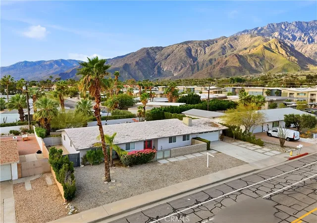2nd image of 303 E San Rafael Dr, Palm Springs, CA 92262 | MLS# SR26035497