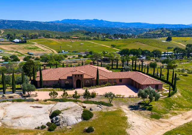1st image of 39375 San Ignacio Rd, Hemet, CA 92544 | MLS# 219143404DA