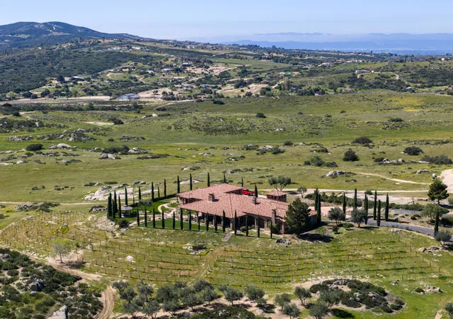 5th image of 39375 San Ignacio Rd, Hemet, CA 92544 | MLS# 219143404DA