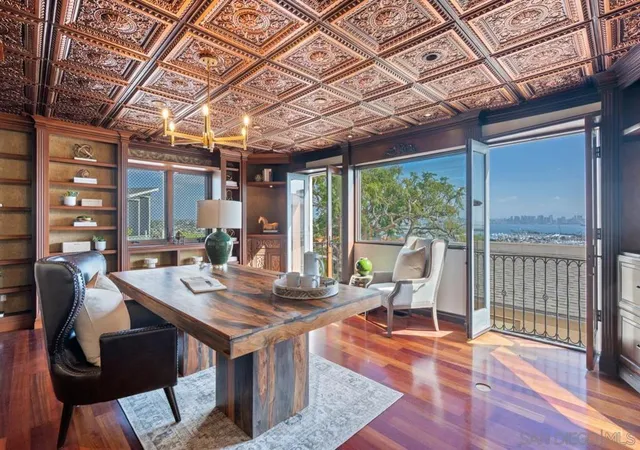 3rd image of 3235 Harbor View Dr, San Diego, CA 92106 | MLS# 260003852SD