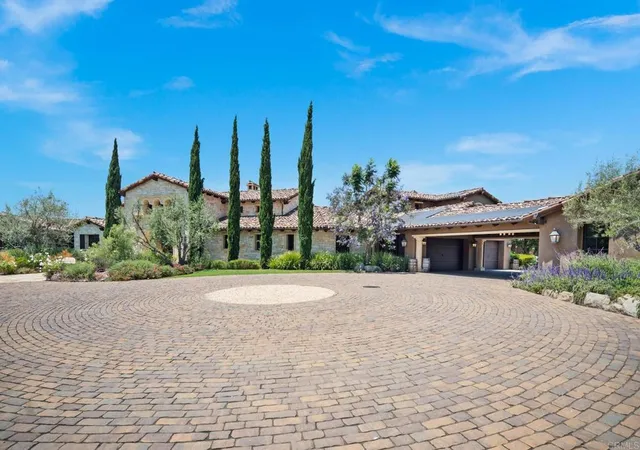 4th image of 8287 Run Of The Knolls, San Diego, CA 92127 | MLS# NDP2601563