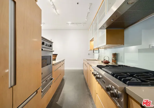 Photo 4 of Condo for sale at 615 Hampton Dr #B104, Venice, CA 90291 | MLS# 26652785 | Listing updated on 2026-09-10