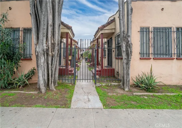2nd image of 2626 Idell St, Los Angeles, CA 90065 | MLS# PV26034273