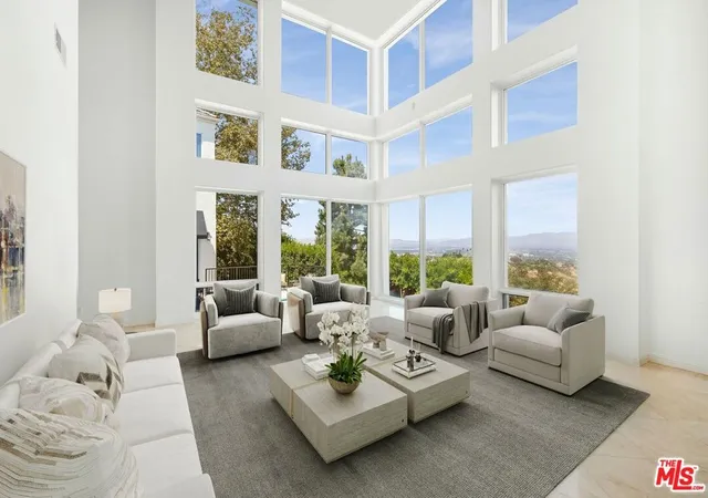 1st image of 14435 Mulholland Dr, Los Angeles, CA 90077 | MLS# 26652217