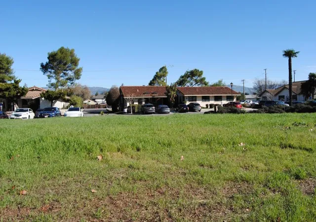 4th image of 17705 Hale Ave, Morgan Hill, CA 95037 | MLS# ML82035393