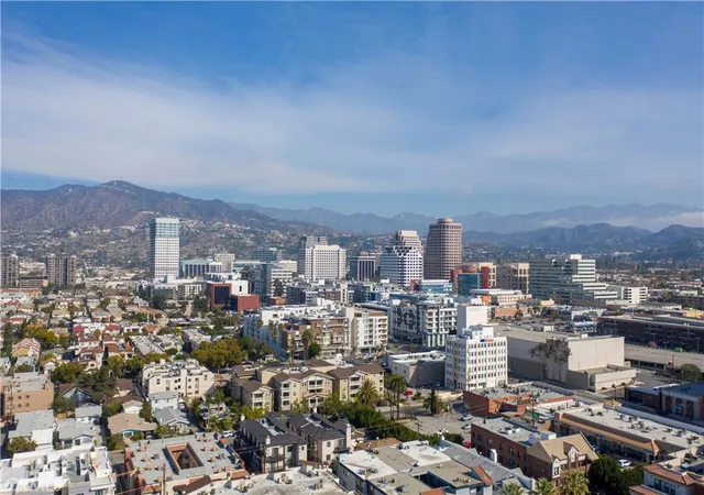 image of 350 W Wilson, Glendale, CA 91203 | MLS# BB26036893