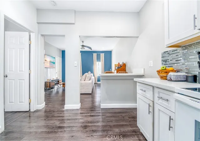 3rd image of 217 Columbia Pl, Los Angeles, CA 90026 | MLS# SR26036983