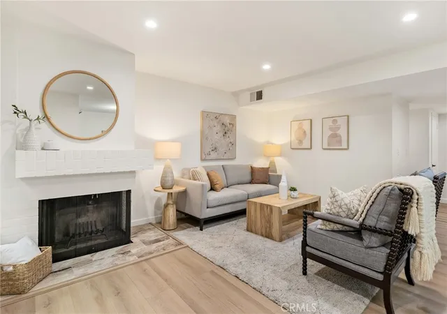 Condo for sale at 441 E San Jose #111, Burbank, CA 91501 | MLS# AR26036958