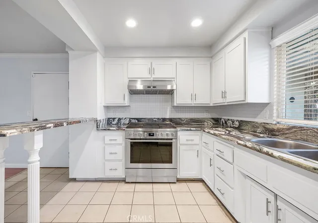 Photo 4 of Sale Pending at 928 E Meats, Orange, CA 92865 | MLS# NP26035218 | Listing updated on 2026-04-29