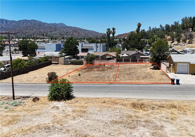 Homes for sale in Lake Elsinore, CA | 717 Illinois St, Lake Elsinore, CA 92530 | MLS# HD26037152